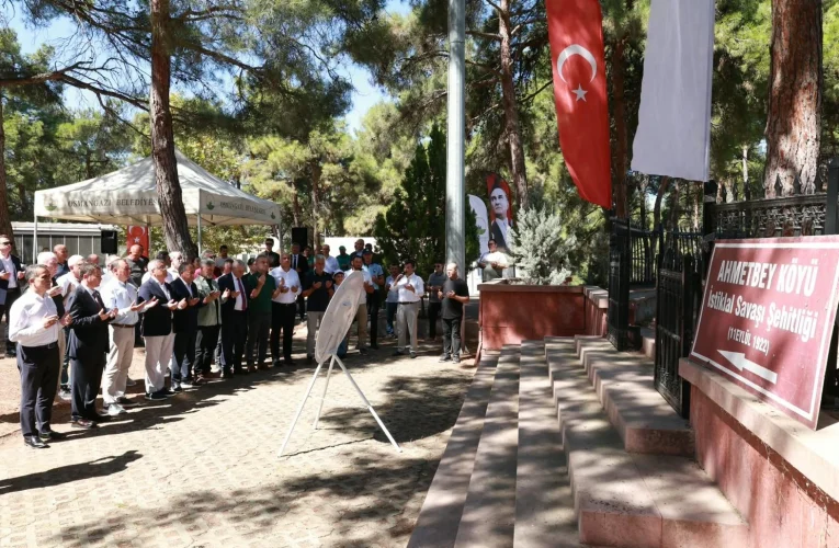 Bursa’nın Kurtuluş Günü’nde şehitler dualarla anıldı