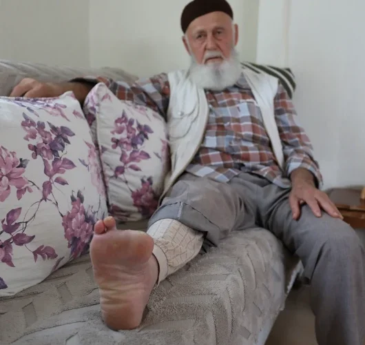 Sigara yüzünden 3 parmağını kaybeden Osman amca anlattı: ‘Bununla kabadayılık olmaz süründürür’