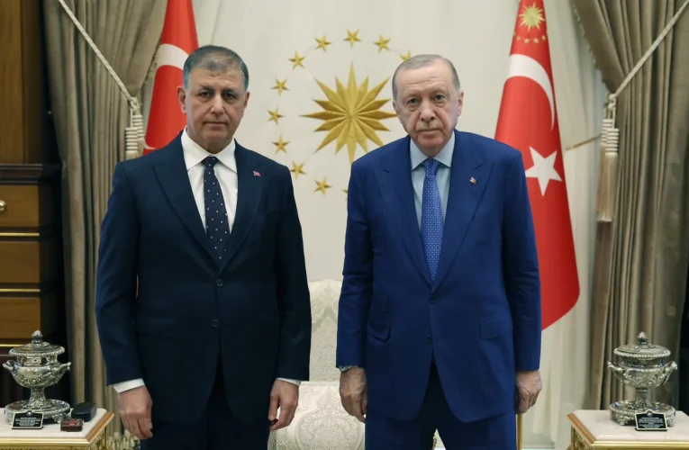 İzmir Büyükşehir Belediye Başkanı Cemil Tugay, Külliye’de