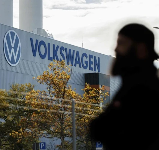 Volkswagen ekonomik olarak çakıldı: On binlerce kişinin iş sözleşmelerini tek taraflı feshedecek