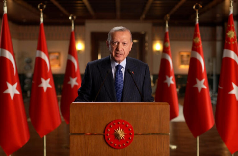 Cumhurbaşkanı Erdoğan: İmam hatiplerin başarı çıtası sürekli yükseliyor