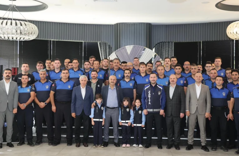 Gebze’de Başkan Büyükgöz Zabıta personeliyle buluştu