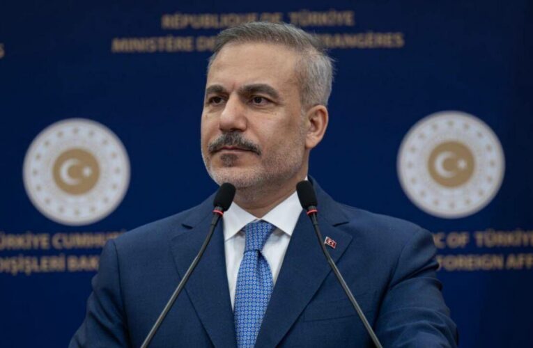 Bakan Fidan Erakçi ile görüştü