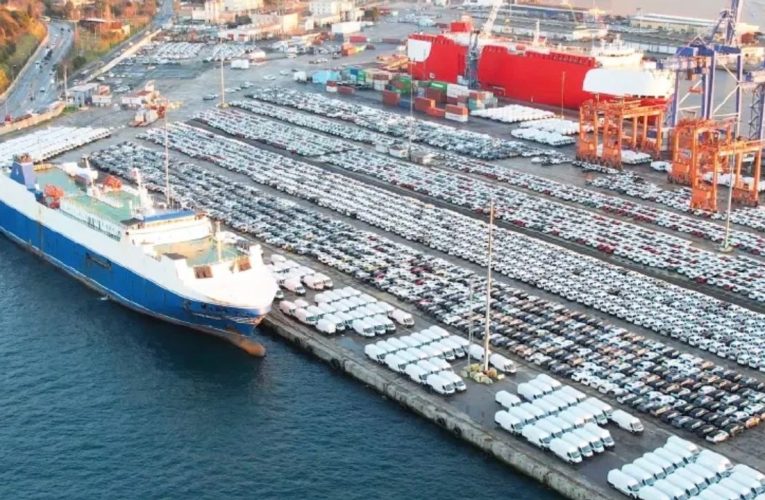 Otomotiv Sektöründe Düşüş Devam Ediyor: İhracat ve Satışlar Azaldı