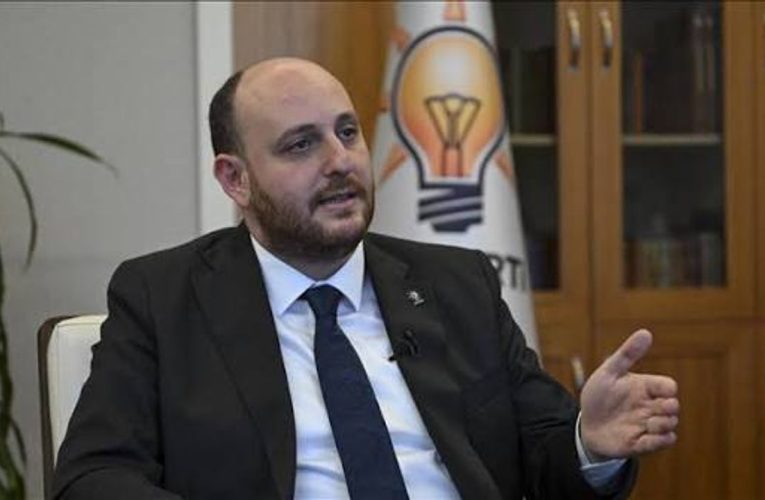 AK Parti İstanbul’da 39 ilçe ve 961 mahallede sahaya indi