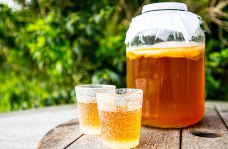 Kombucha Çayı Gerçekten Bir Mucize Mi, Yoksa Sadece Pazarlama Mı?