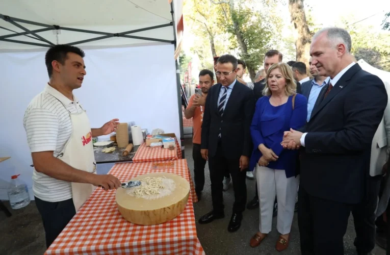 İnegöl Gastronomi Festivali’nde lezzet şöleni: İnegöl Mutfağı Türkiye vitrinine çıktı