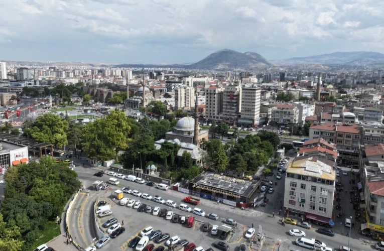 Kayseri Kocasinan’da Kurşunlu Camii’ne Modern Ek Şadırvan Projesi