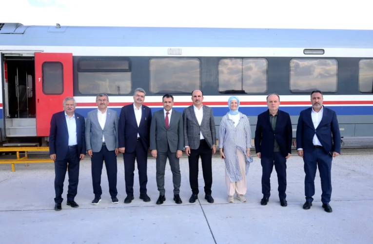 Konya Milletvekilleri raylı sistemleri yakından inceledi