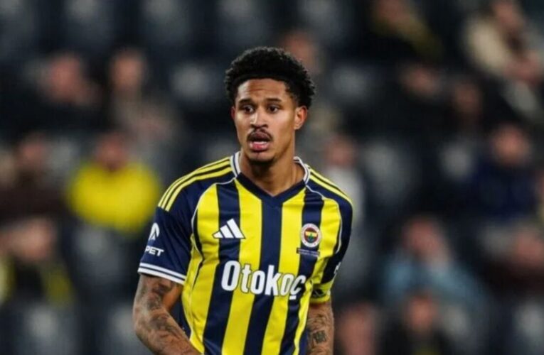 Fenerbahçe’nin Hollandalı futbolcusu Oosterwolde, ameliyat oldu