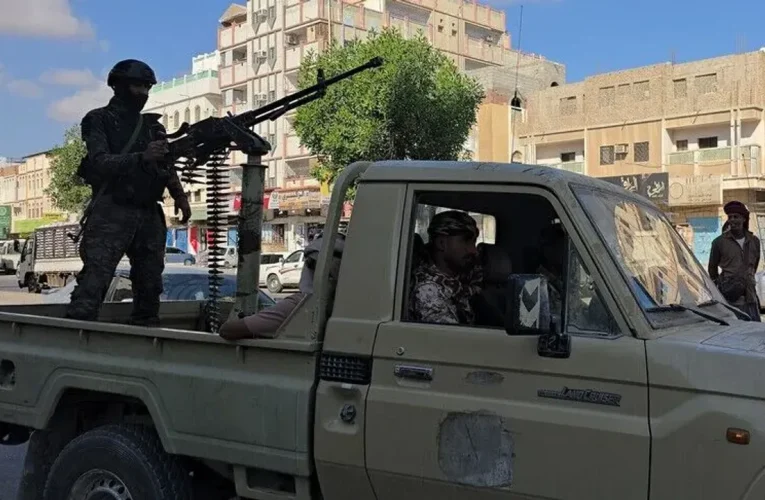 Yemen’de Husilerin ilerlediği iddialarının ardından hükümet güçleri Muha’da yeniden konuşlandı!