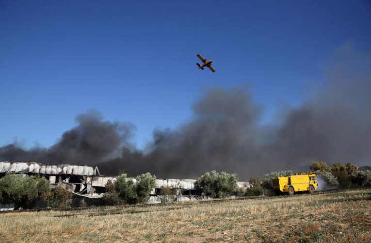 Yunanistan’da savaş uçağı düştü. İki pilot ölü