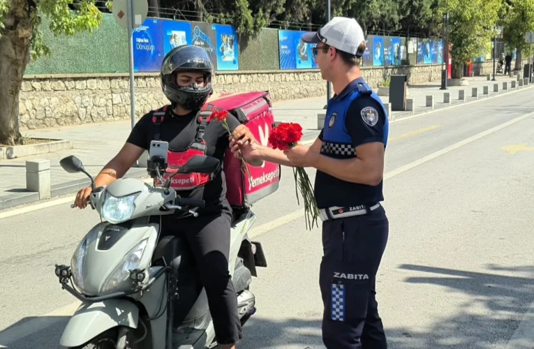 Zabıta Haftası’nda Kocaeli’de çiçekler Büyükşehir’den